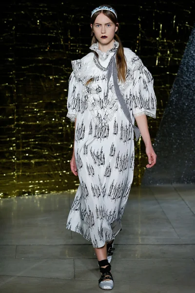 Look 26